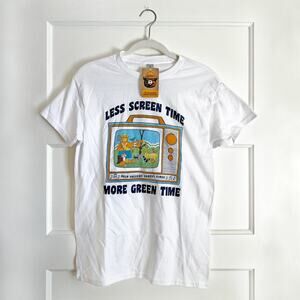 NWT Unisex "Less Screen Time, More Green Time" Tee